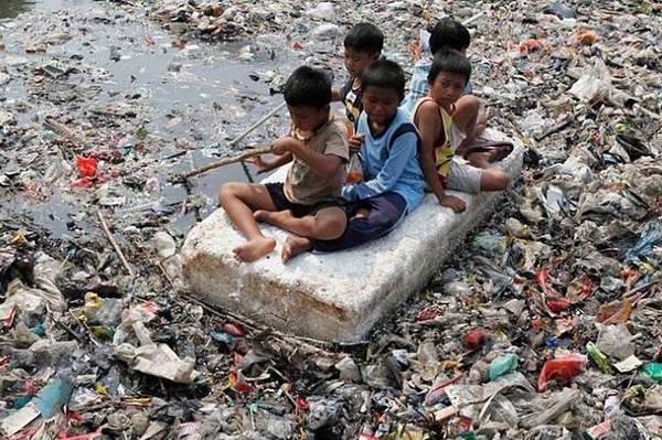 چرا وزارت بهداشت مخالفِ اسکان کودکان زباله‌گرد است؟