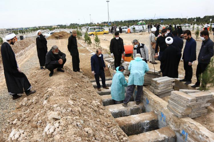 دریافت هزینه از جانباختگان کرونایی در قم صحت دارد؟