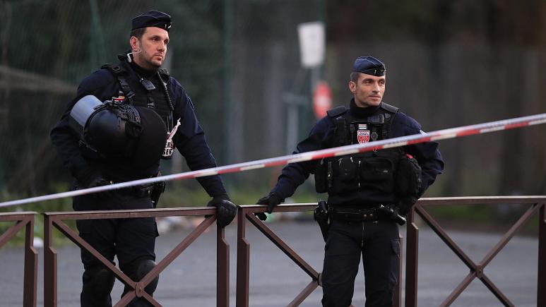 حمله با چاقو با فریاد «الله اکبر» در فرانسه؛ دست‌کم دو نفر کشته شدند