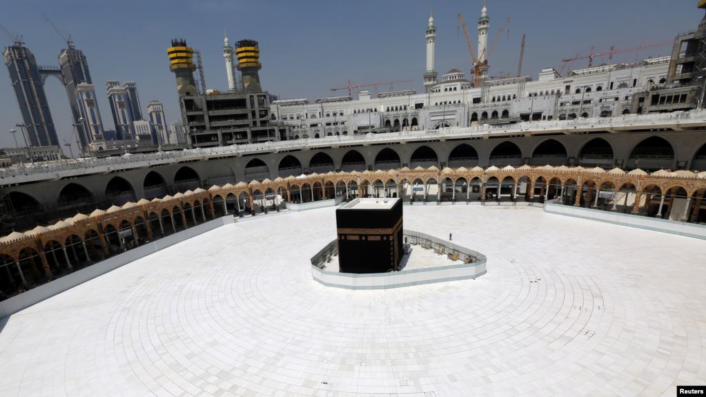 با ادامه کرونا مسلمانان در ماه رمضان نماز را در خانه به جا آورند