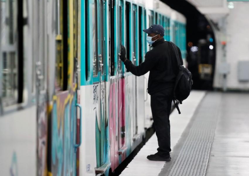 ده‌ها میلیون ماسک تقلبی در چین