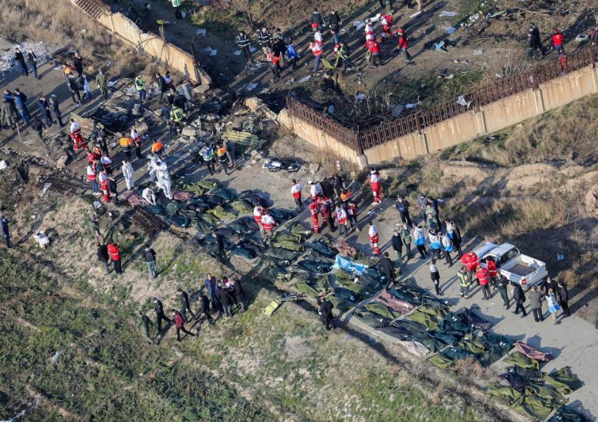 اعتراض خانواده‌های کشته‌شدگان پرواز۷۵۲ به سخنان محمدجواد ظریف در تماس با وزیر خارجه اوکراین