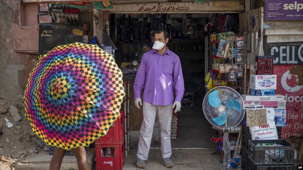 شیوع ویروس کرونا در آفریقا و احتمال سقوط کامل اقتصاد این فقیرترین قاره جهان