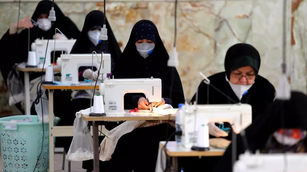 دولت ایران در بحبوحۀ شیوع کرونا ویروس، از سرگیری فعالیت‍های اقتصادی را اعلام کرد