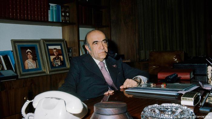 امیر عباس هویدا؛ یکی‌ از بزرگ مردان سیاست ایران 