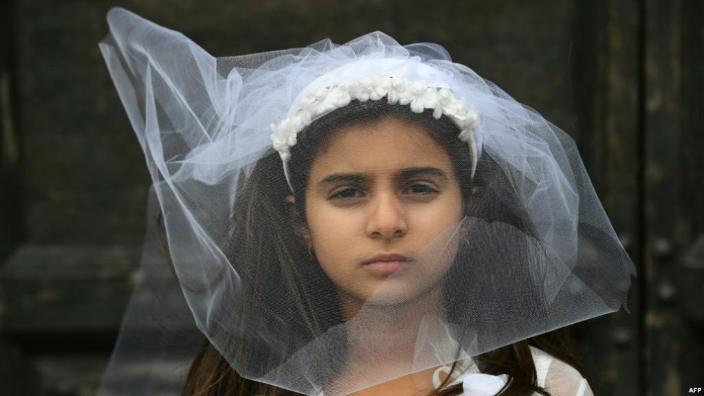 آمار تکان‌دهنده ازدواج ۷ هزار دختربچه ایرانی در بهار سال ۱۳۹۹؛ معصومه ابتکار: چندان بالا نیست!