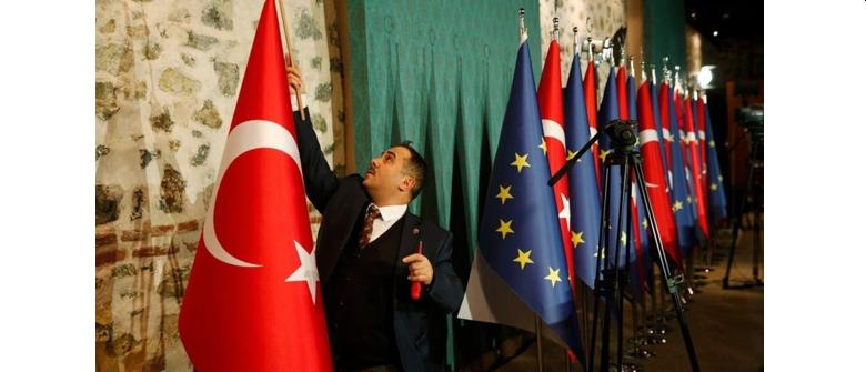 فرانسه: اتحادیه اروپا از قبرس و یونان در مقابل سیاست‌های ترکیه حمایت می‌کند