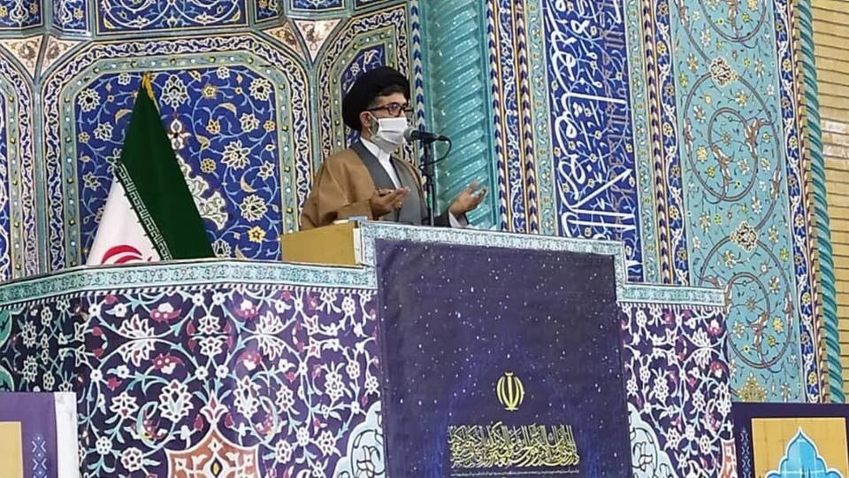 سخنران قبل از نمازجمعه قم: کرونا یک ویروس سکولار است