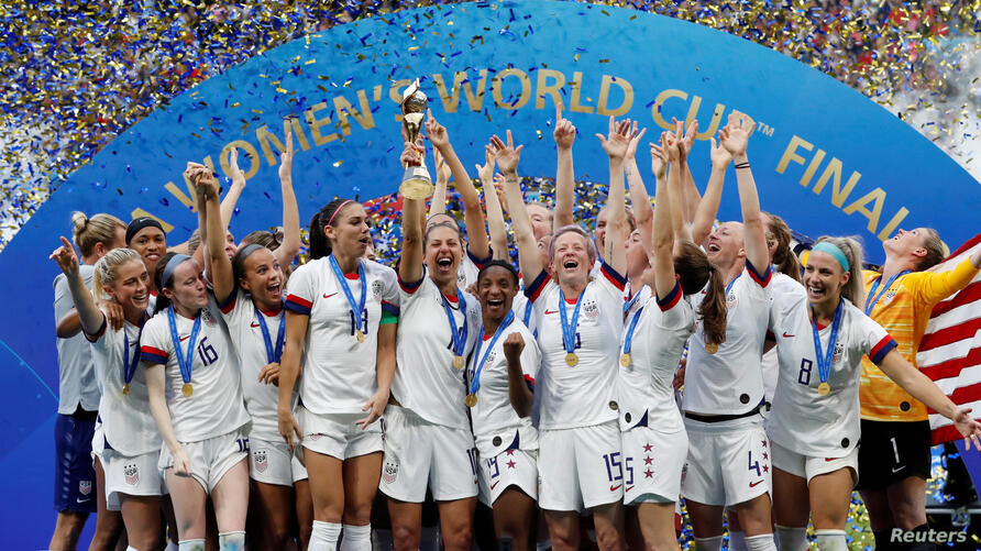 سال گذشته تیم فوتبال زنان آمریکا توانست در فرانسه برای چهارمین بار قهرمان جام جهانی فوتبال شد