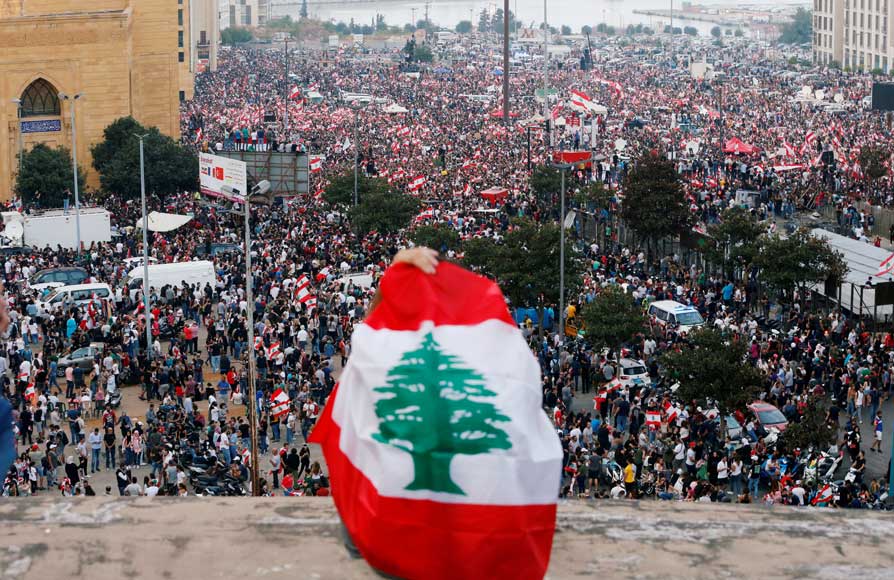 تظاهرات ضددولتی معترضان در بیروت؛ ۲۰ اکتبر ۲۰۱۹