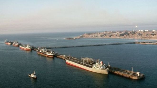 پایانه نفتی جزیره خارک در خلیج فارس