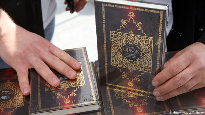 بیست هزار جلد تازی نامه در آلمان باد کرده! 