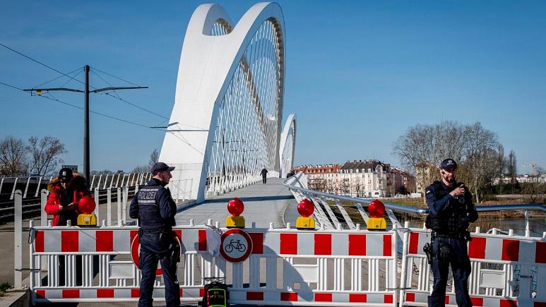 فرانسه و آلمان خواستار بازگشایی سریع مرزها در اروپا شدند