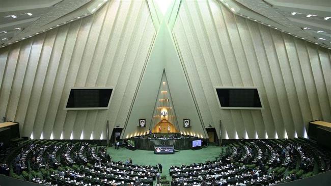 در مجلس جدید آتش به اختیار را قانونی‌ میکنند. 