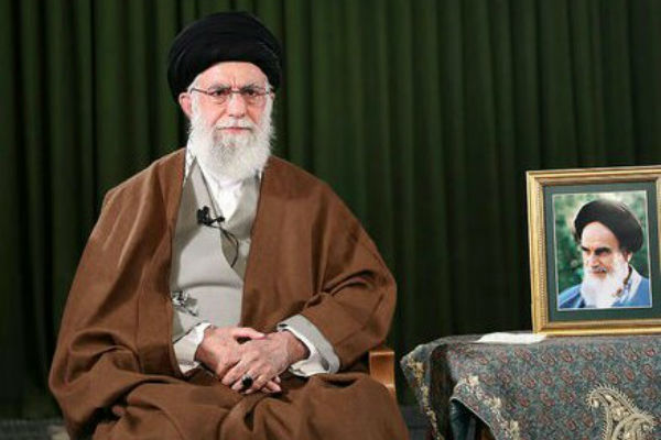 خامنه‌ای: مردم ۱۰ برابر بیشتر کار کنند