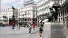 منظره‌ای از میدان "پورتا دل سول" یکی از میدان‌های عمومی و از مشهورترین و شلوغ‌ترین مکان‌های شهر مادرید، پایتخت اسپانیا. سه‌شنبه ۷ مرداد / ۲۸ ژوئیه ۲۰۲۰ REUTERS - JAVIER BARBANCHO